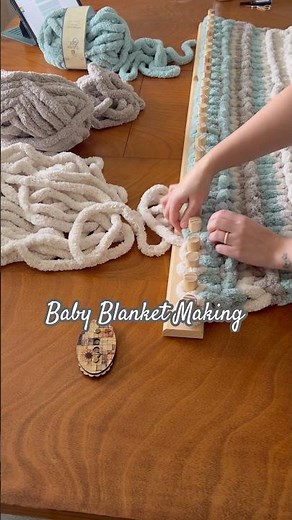 1 minute Chunky Blanket on Jumbo Yarn Loom! #loomknitting #handknitting #handmadecraft