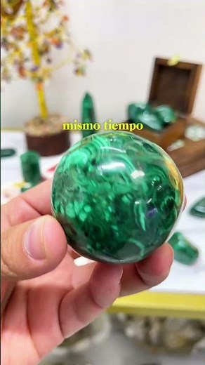 Malachite: The crystal of women who lead with their energy