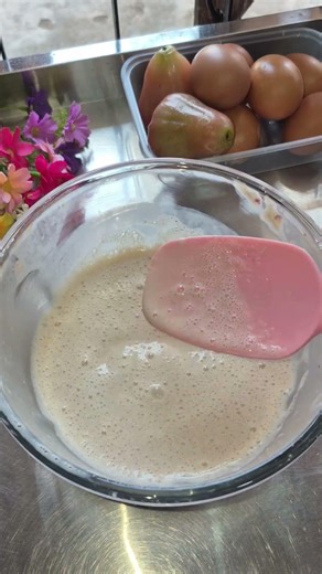 "A lightly sweetened, soft and moist burnt yogurt cake that's easy to make. #SharingHappinessbyPui"