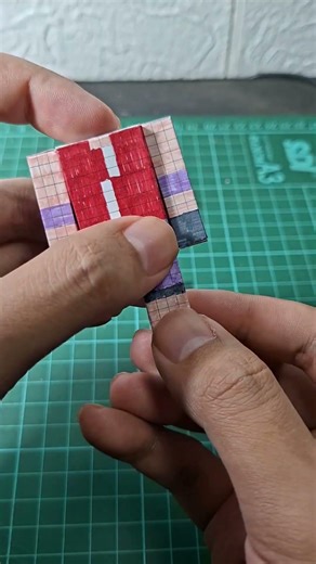 Sakura Minecraft Version… But It’s Paper ✂️ #sakura #naruto #minecraft #papercraft #diy #shorts