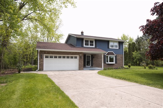 10234 N La Cresta Dr, Mequon, WI 53092 - MLS 1957120 - Coldwell Banker