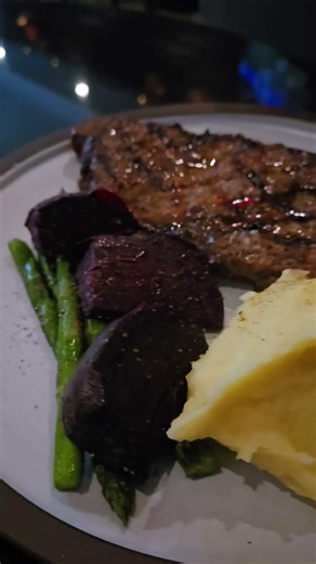 Moxies tenderloin and rip eye #tenderloin #steak #yummy #food