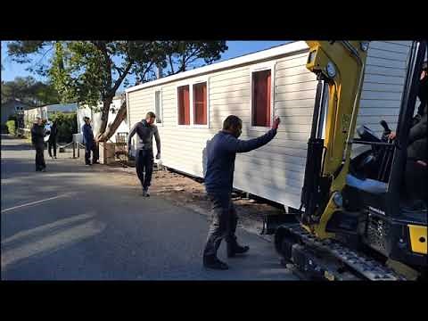 Mise en place, calage et raccordement d'un mobil-home résidentiel par l'équipe Mobil Aquitaine 33
