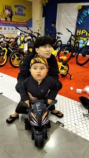 Ujang Becomes Ko Willie's Adoptive Brother 😍💐🥰❤️😎 #vilmei #williesalim