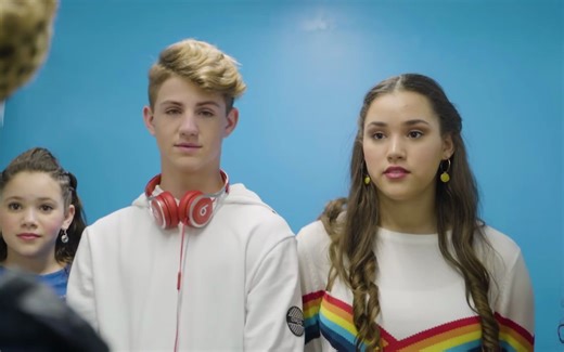 MattyBRaps - Little Bit (feat. Haschak Sisters)