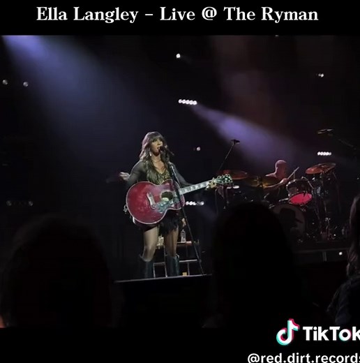 Ella Langley - Choosin' Texas | Country Music