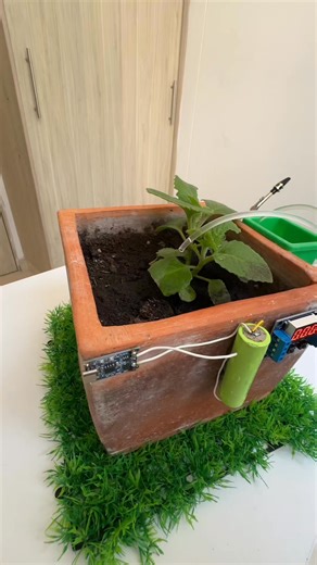 96 reactions · 3 comments | Aprende a programar este temporizador para hacer un sistema de riego autónomo #comolohiceinventor #sistemaderiego #riego #electronica #virals | Como Lo Hice Inventor | Facebook