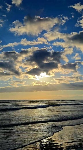 1.4K views · 177 reactions | Screensaver for you  | First Light InSite | Facebook