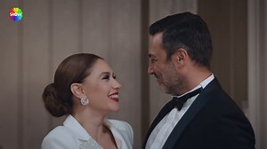 Kızılcık Şerbeti | #KıvMer sonsuzluğa imza atıyor! 🤍 #KızılcıkŞerbeti @showtv | Instagram