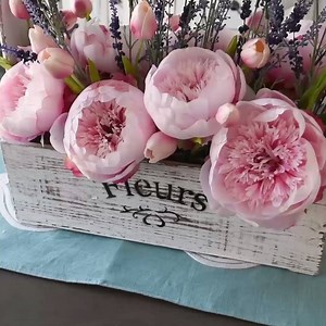 51K views · 248 reactions | Welcome Spring with a beautiful faux floral arrangement with a rustic spin! The best part about this DIY is that you can you can use this centerpiece over and over again. #TipTuesday (These flowers were provided to me by Afloral.com ❤) | Cozy DIY Home | Facebook