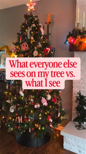 Christmas tree ornaments are so much more than just decoration for the tree ❤️🥹🎄 (ib: @magicalwandering) | Scary Mommy