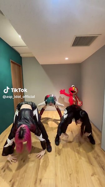 この振り付けクセになる✨This dance is so catchy. #fyp #ASP#WACK