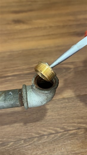283K views · 424 reactions | Tool tips for removing stuck fittings | Genius Club | Facebook
