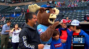 Okay, here it is, by popular demand: Shannon’s First Pi---oh oh. Some things you should know about this whole fiasco: 1. I may or may not have been the last one picked for any sort of team choosing thingy growing up. You decide. 2. In spite of this, I practiced hard for this honorary Rainiers first pitch opportunity exactly 100, no 50, no 10, no ZERO times. 3. In spite of THIS, I went down to the field supremely confident in my ability to pull this off in spectacular, MLB-worthy, 95 mph fastball