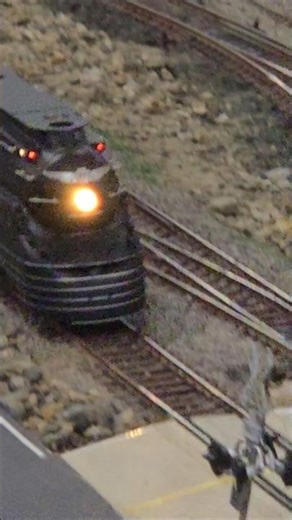 Marlboro Train Show HO-Scale Passenger Train