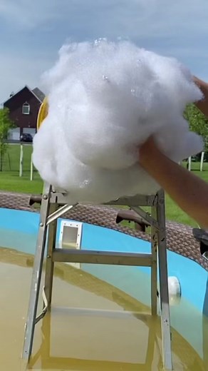 Summer Pool Water Cleaning Tips