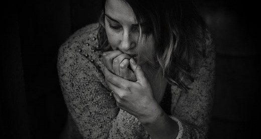 Crise de Ansiedade - 14 Sintomas e O Que Fazer