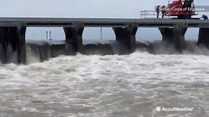 Rising Mississippi River prompts historic opening of Bonnet Carré Spillway near New Orleans: http://bit.ly/2E3K8Ym | AccuWeather