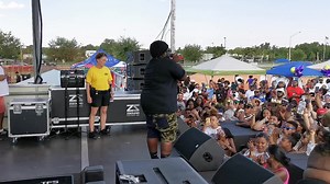 ZSOUND LA212 Working at Band Performance in Florida, USA! ZSOUND #soundsystem: LA212 SS2 M15 Passive 12inch 2way line array system LA212 Dual 12inch line array speaker SS2 Dual 18inch subwoofer 2400W M15 15inch stage monitor More info... Follow us at: Instagram@zsoundproaudio Website:www.prozsound.cn E-mail:info@proszound.com WhatsApp: 86 181 4489 0848 #ZSOUND #zsoundlinearray #linearray #linearrayspeaker #dj #linearraysystem #activelinearray #proaudio #prosound #touring #band #concerts #soundsy