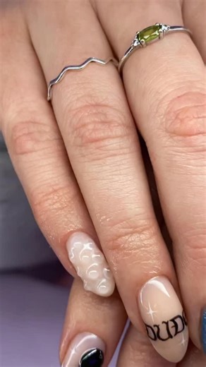 🚙 DUDE, WHERE’S MY CAR NAILS?! 🚙 okay now THIS is a throwback! who remembers this blast from the past?! the ultimate film to watch at sleepovers at 3am after an American Pie marathon! 🥹 and theeeeen?! 🥡🥢🥠 all hand painted using my Chick Flick brush collection! and sculpted using ‘White’ ‘Brown’ ‘Yellow’ clays from @cris3dshop as ALWAYS! 💙💛 • #dudewheresmycar #cartoonnails #noodlesnails #3dnails #y2knails @aplusk @seannwilliamscott | Nailed It By Chelsey