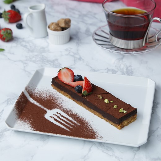 簡単だけど本格的！紅茶風味のチョコレートタルト☕️ / Earl grey chocolate tart レシピはこちら！https://bzfd.it/3sDdHqi 作ったらコメント欄に写真を投稿してくださいね！😊✨ | Tasty Japan