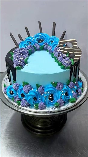 Beautiful Blue Drip Cake | Elegant Birthday Cake Design