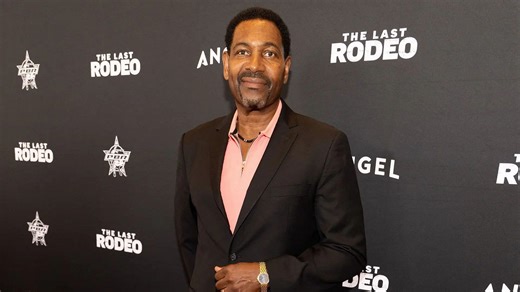 What did Mykelti Williamson play in Forrest Gump? Actor says he's never been to Bubba Gump Shrimp restaurant inspired by his character