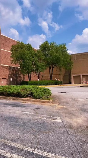 Exploring Starcourt Mall Location: Behind-the-Scenes of a New Movie Filming