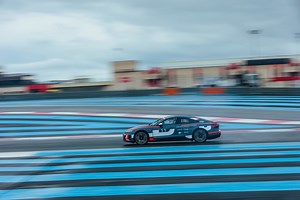 Comment vider une batterie de voiture sur un circuit : notre première course d’endurance en électrique