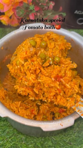 Bharti - Working Mom of Dhrishith💫 on Instagram: "Karnataka special tomato bath🍅🩵 serve with onion raita & mint chutney/thogayal✌🏼 ❇️ Ingredients For masala, Tomato - 2 Garlic - 8 Ginger - 2 inch Coconut - 2 tbsp Cinnamon - 1 Cloves - 2 Cardamom - 1 For tomato bath, Oil - 1 tbsp Ghee - 1/2 tbsp Cinnamon - 1 Cloves - 2 Star anise - 1 Bay leaf - 2 Fennel - 1/2 tsp Onion - 1 Green chilli - 1 Salt to taste Turmeric - 1/4 tsp Green peas - 1/2 cup Tomato - 2 Red chilli - 1 tsp Coriander powder - 1