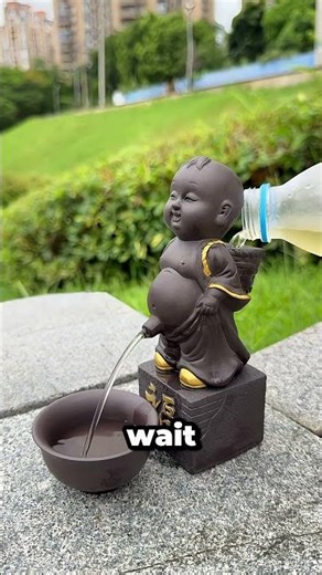 This Kid Pees In The Street 😂🙄