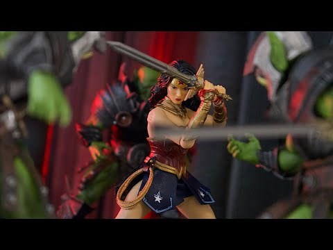 Mezco One:12 Collective DC Comics Wonder Woman (Modern Ver.) Review