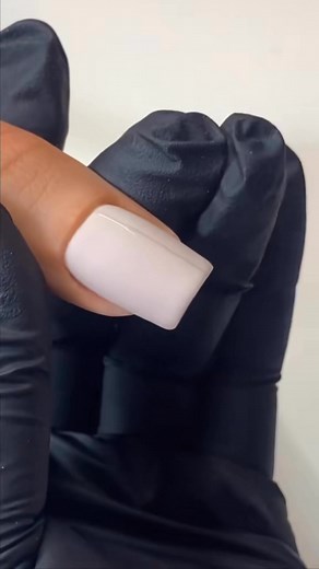 Simple cable knit tutorial! What do you think!? Step by step in comments.... #nails #nailstepbystep #nailart #christmasnails | The Beauty Fountain