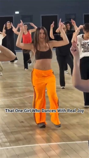 That One Dancer You Always Notice — Every Time 🎶 | Bibanna