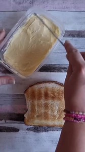 ⭐Homemade Butter⭐ The price of butter is crazy at the moment, but there is a cheaper alternative! All you need to do is whisk some double cream until it splits and curdles, pour off the buttermilk, then rinse the butter until the water turns clear to remove any excess buttermilk, add some salt and store in a sealable container! Add things like garlic and herbs to experiment with different flavours too! #homemadebutter #butter #buttermilk #sugarpinkfood #sugarpinkfoodrecipe | Sugar Pink Food: Sli