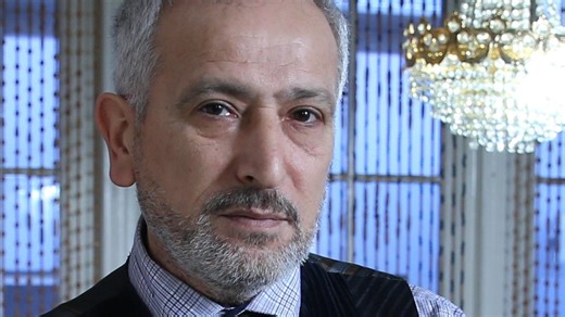 'The person next to me was shot' Witness tells of Bondi horror unfolding