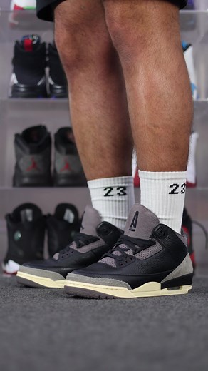 On feet look at the new A Ma Maniere x Air Jordan 3 ‘While you were sleeping’ 💤 You rocking, or stocking this pair ❓ Cop your pair now on @stockx through the link in my bio 🔗 #inmyjs #amamaniere #jordan3s #sneakerunboxing #chicagobulls #airjordan #jordans #sneakers #sneakerhead #sneakerwall #kicks #onfeet #kickstagram #sneakeraddict #sneakercollector #kicksoftheday #airjordans #jordan3 #sneakergram #nicekicks #kicksonfire #wearyourkicks #sneakerfam #solecollector #sneakerholics #sneakerfreaker
