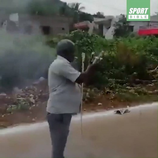 If Maurizio Sarri was in charge of the fireworks... 🚬🎆😄 ODDSbible | SPORTbible