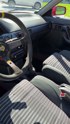 SO geht FOKUS! Der Mazda 323 GT-R konzentriert sich auf das Wesentliche!