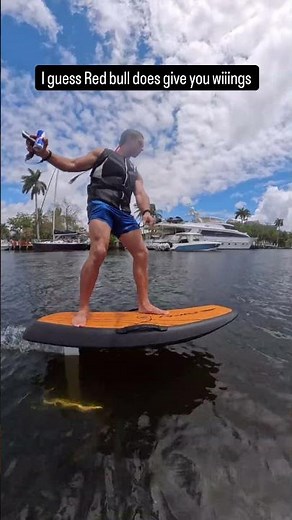 We do eFoil lessons in Fort Lauderdale and Miami! #efoil #surf #florida #boating #fortlauderdale