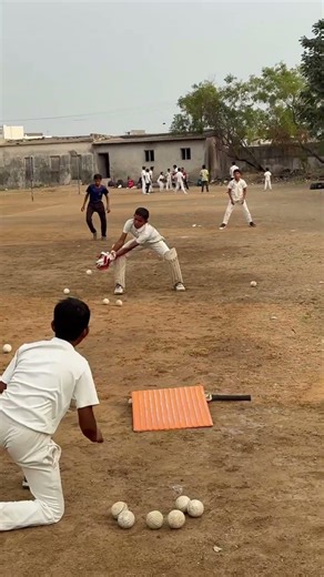 wicket keeping catch practice