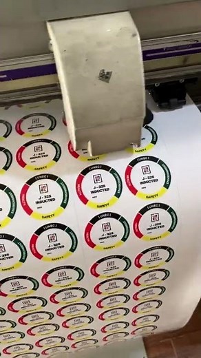 How to Print & Cut Round Sticker | vinyl sticker cutting round