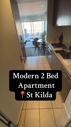 This 2 bedroom apartment sits right above Aldi! With one car spot, central bathroom and two bedrooms, this is great first home or investment. Has lift access, balcony, storage cage and multiple common security doors. No one is breaking in here! #safe #balcony #stkilda #living #kitchen #bedroom #bathroom #carpet #beach #aldi #cafes #shopping #light