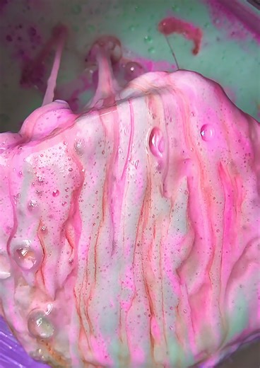 Satisfying Strawberry Sponge Squeeze