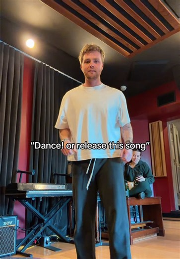 Alex Warren's New Song Release: Fever Dream