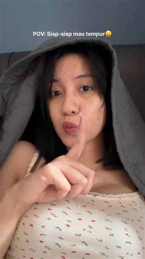 Laras Kinanda | Tempur cari keringet💦. #reels #page #explorepage | Instagram