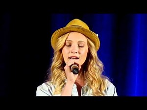 Candice Accola singing (Bloody Night Con Barcelona 2011)