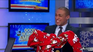 Santa Claus Visits 'GMA'