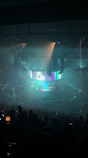 The Moment - Tame Impala LA Night 3. #tameimpala #kiaforum #deadbeat@Tame Impala