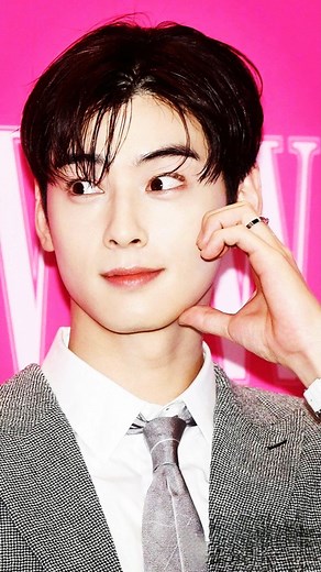 25K views · 1.5K reactions |  ¡TODO SE SALIÓ DE CONTROL! EL EVENTO DE CHA EUN WOO PROVOCA UN ERROR VIRAL EN COREA #kpop #ChaEunWoo | MUNDO FAMA COREA | Facebook